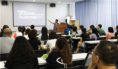 “新媒體寫作之內(nèi)容生產(chǎn)心法與技巧”培訓(xùn)舉行（圖）
